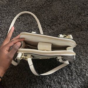 ✨NICOLE MILLER • crossbody bag